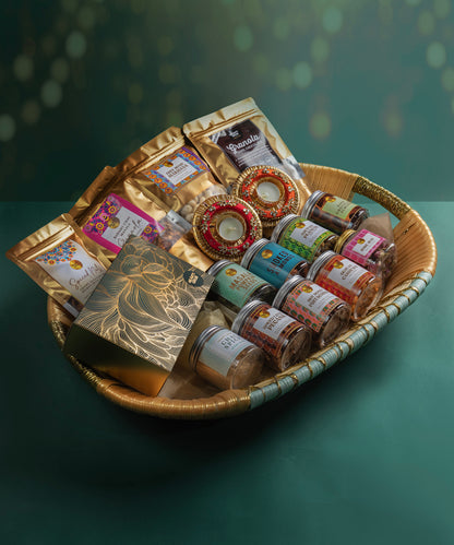 Bespoke Diwali gift. Thoughtful gifts. No Nasties. Clean Ingredients. UAE. Dubai. Abu Dhabi. Sharjah. Delivery throughout UAE. Nuts. Nut Butters
