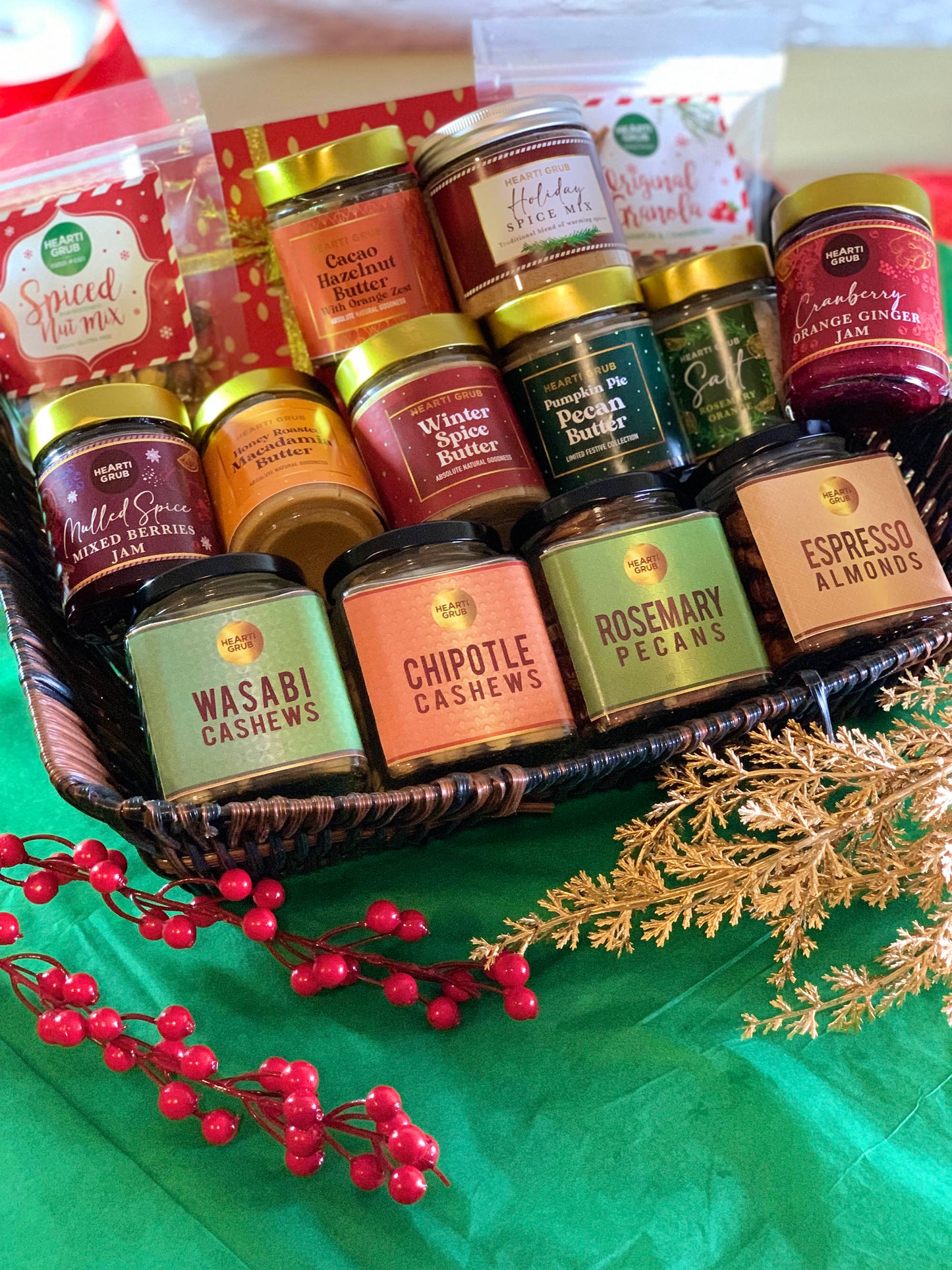 Chrsitmas Gifts. Holiday Gifts. Made in UAE. Gourmet Gifting. HeartiGrub. Nut Butters. Home Delivery.
